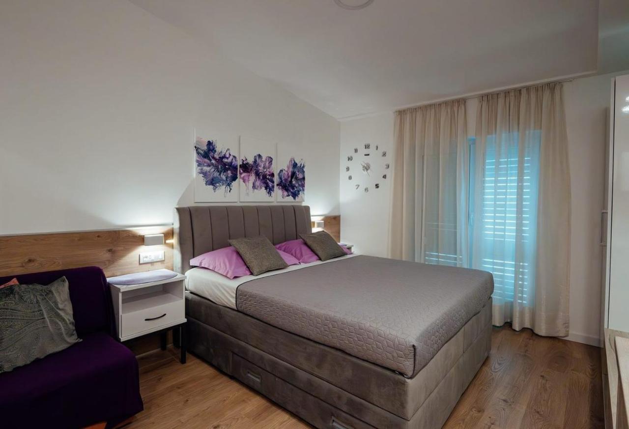Apartments Tina Brela Extérieur photo