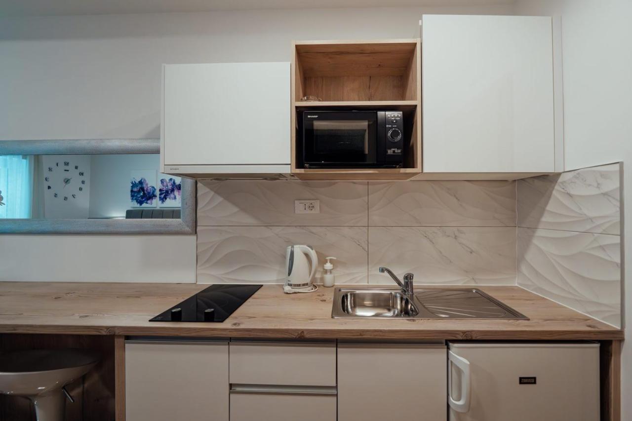 Apartments Tina Brela Extérieur photo